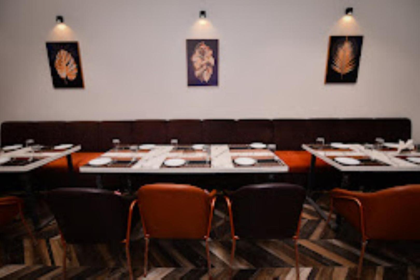 The Imperial Hotel And Convention Centre Kanpur Bagian luar foto